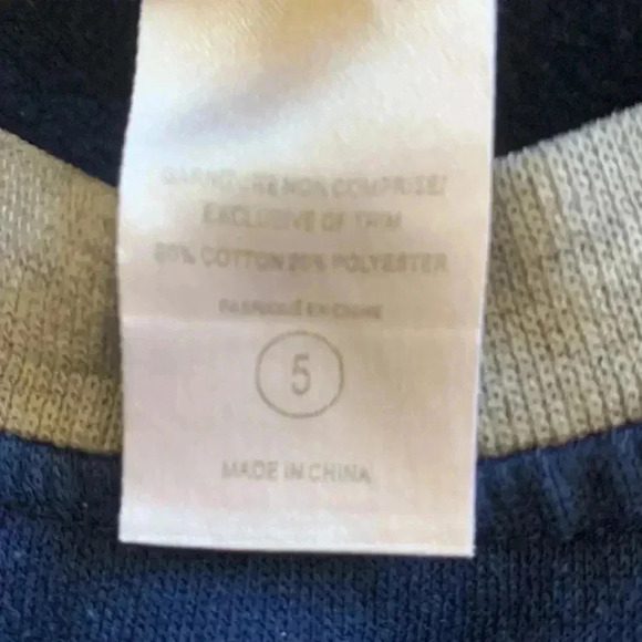 Oilers  sweatshirt in excellent used condition. - Picture 4 of 4